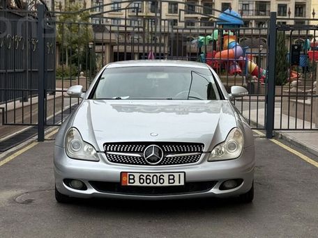 Mercedes-Benz CLS, 2005 — 照片 1