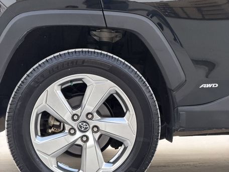 Toyota RAV4, 2020 — photo 8