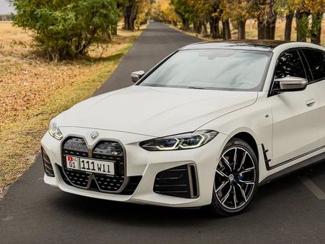 BMW i4, 2022 — 照片 2