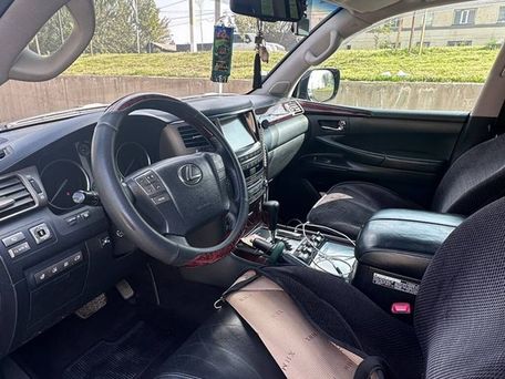 Lexus LX, 2011 — сүрөт 2