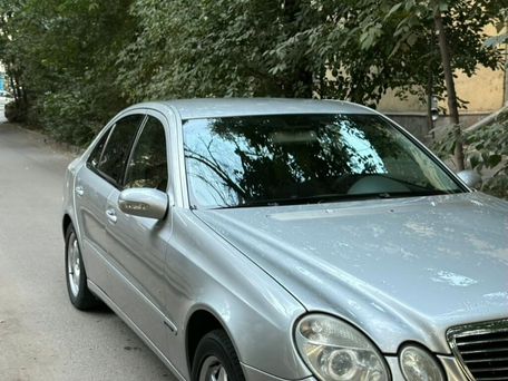 Mercedes-Benz E-Класс, 2005 — фото 2