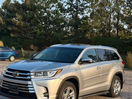 Toyota Highlander, 2018 — photo 2