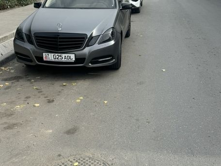 Mercedes-Benz E-Класс, 2010 — photo 1