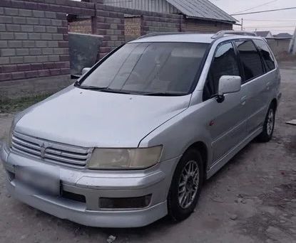 Mitsubishi Chariot, 1998 — фото 10