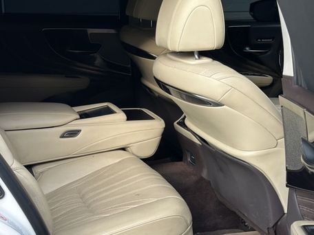 Lexus LS, 2018 — 照片 11
