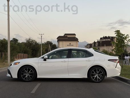 Toyota Camry, 2021 — 照片 7
