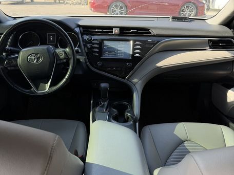 Toyota Camry, 2018 — 照片 12