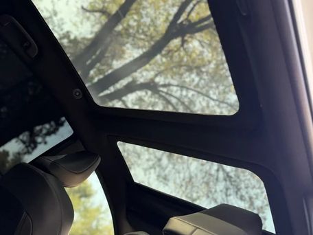 Toyota Camry, 2024 — 照片 12