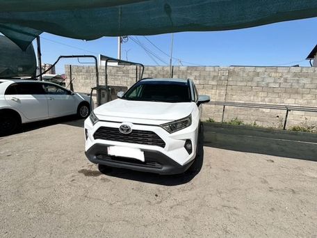 Toyota RAV4, 2021