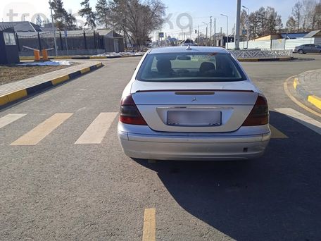 Mercedes-Benz E-Класс, 2004 — сүрөт 5