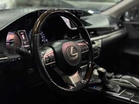 Lexus ES, 2017 — 照片 6