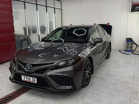 Toyota Camry, 2022 — фото 2