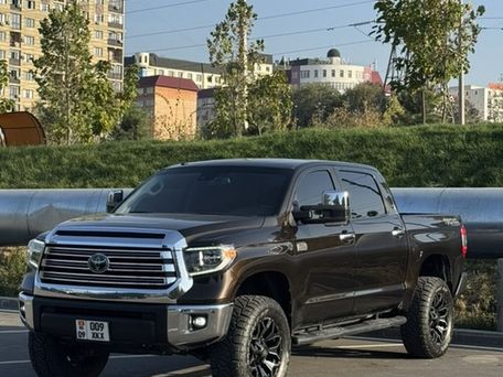 Toyota Tundra, 2019 — фото 2