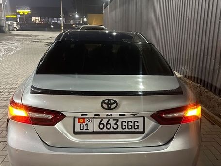 Toyota Camry, 2018 — 照片 4