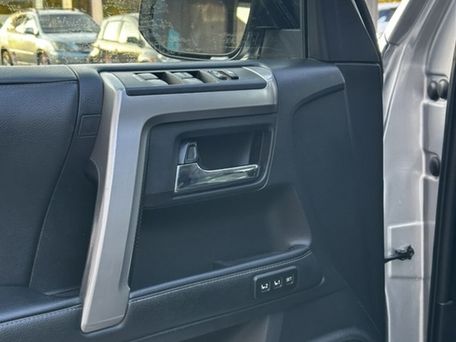 Toyota 4Runner, 2019 — сүрөт 8