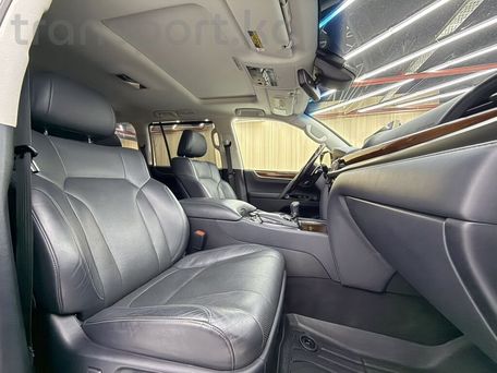 Lexus LX, 2020 — фото 14