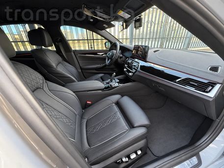 BMW 5 Series, 2021 — photo 8