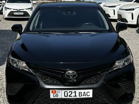 Toyota Camry, 2019 — photo 1