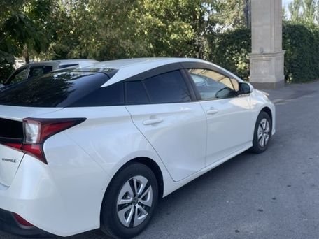 Toyota Prius, 2019 — фото 5