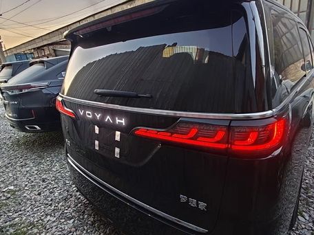 Voyah Dream, 2026 — photo 3