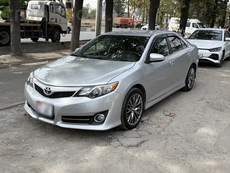Toyota Camry, 2012