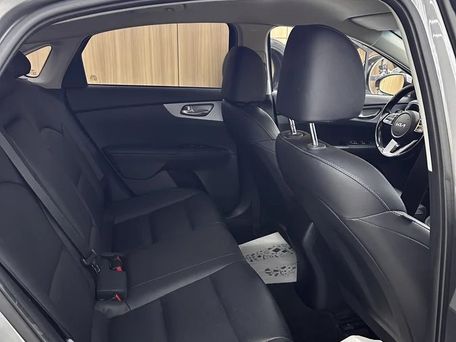 Kia K3, 2022 — photo 7