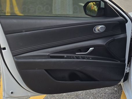 Hyundai Avante, 2022 — photo 16