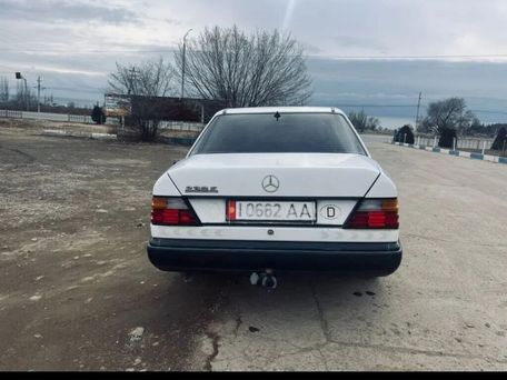 Mercedes-Benz W124, 1987 — сүрөт 4