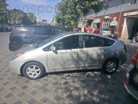 Toyota Prius, 2004 — фото 2