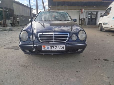 Mercedes-Benz E-Class, 2002 — photo 9