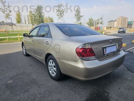 Toyota Camry, 2004 — 照片 6