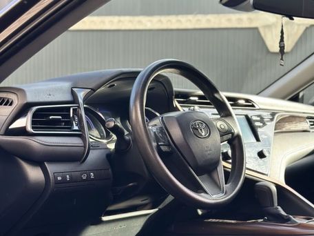 Toyota Camry, 2020 — фото 8