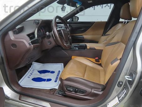Lexus ES, 2020 — photo 5