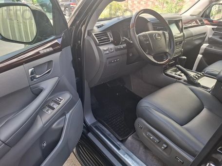 Lexus LX, 2010 — photo 10