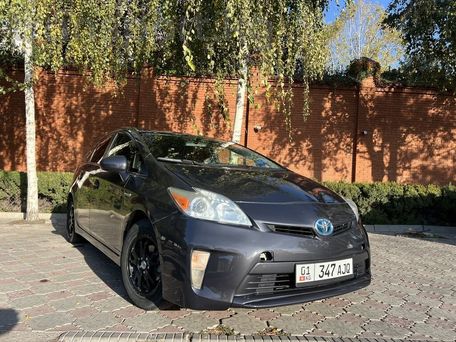 Toyota Prius, 2015 — 照片 1