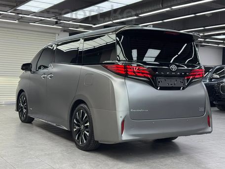 Toyota Alphard, 2025 — photo 3