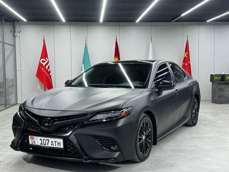 Toyota Camry, 2017 — photo 1