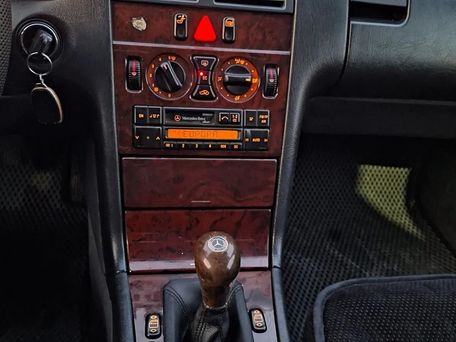 Mercedes-Benz E-Класс, 1996 — сүрөт 9