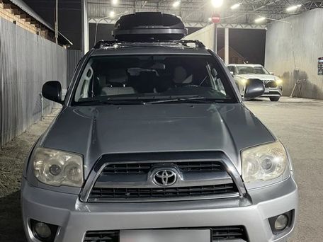 Toyota 4Runner, 2005 — фото 1