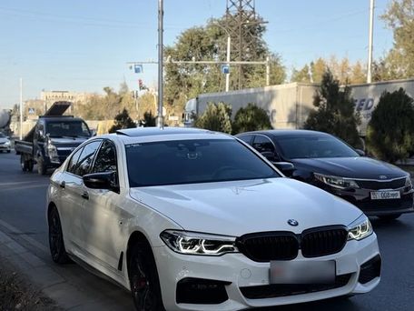 BMW 5 Series, 2018 — photo 1
