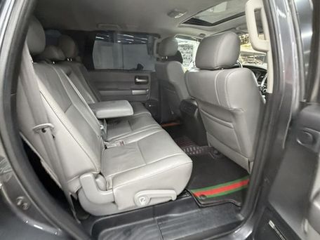 Toyota Sequoia, 2017 — photo 8