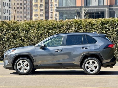 Toyota RAV4, 2019 — фото 5