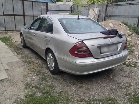 Mercedes-Benz E-Класс, 2003 — 照片 4