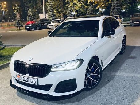 BMW 5 Series, 2021 — photo 1