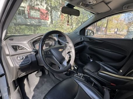 Chevrolet Spark, 2020 — 照片 2