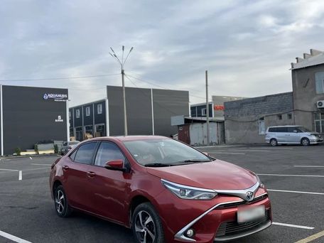 Toyota Corolla, 2018 — 照片 2
