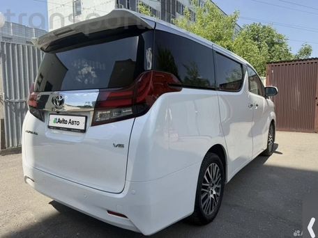 Toyota Alphard, 2017 — фото 2