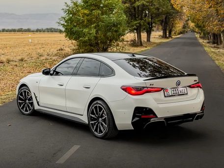 BMW i4, 2022 — сүрөт 5