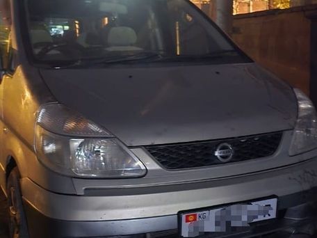 Nissan Serena, 2002 — фото 2