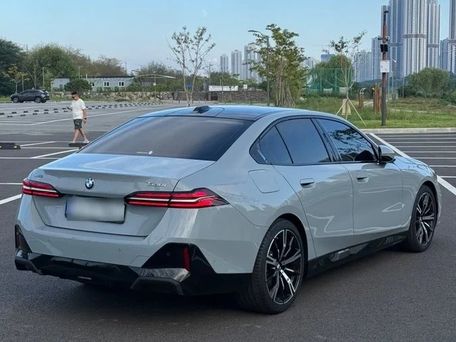 BMW 5 Series, 2025 — photo 2